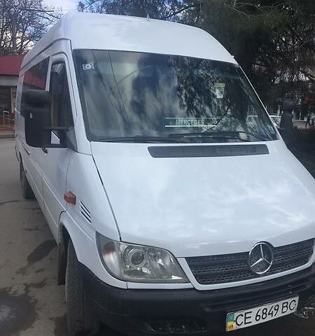 Белый Мерседес Sprinter 313 груз.-пасс., объемом двигателя 2.2 л и пробегом 350 тыс. км за 11200 $, фото 1 на Automoto.ua