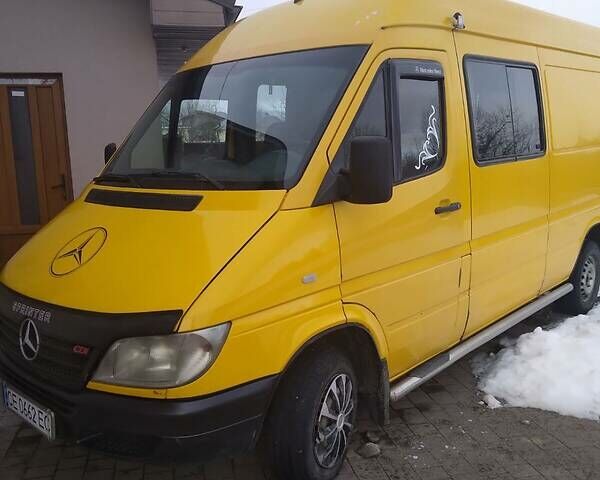 Жовтий Мерседес Sprinter 313 груз.-пасс., об'ємом двигуна 2.2 л та пробігом 278 тис. км за 5900 $, фото 1 на Automoto.ua