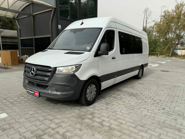 Белый Мерседес Спринтер 314 пасс., объемом двигателя 2.2 л и пробегом 215 тыс. км за 36490 $, фото 1 на Automoto.ua