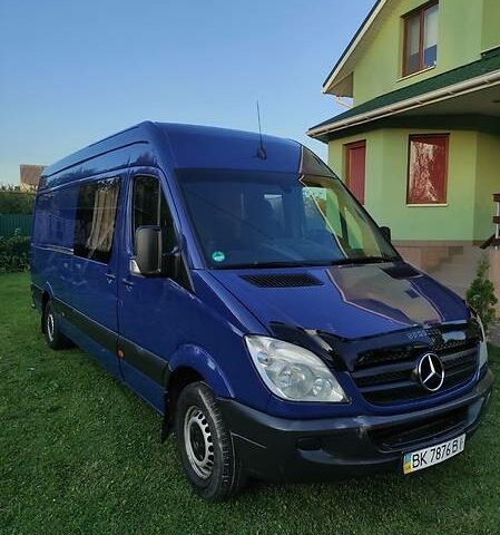 Синій Мерседес Sprinter 316 груз.-пасс., об'ємом двигуна 2.1 л та пробігом 210 тис. км за 14000 $, фото 1 на Automoto.ua