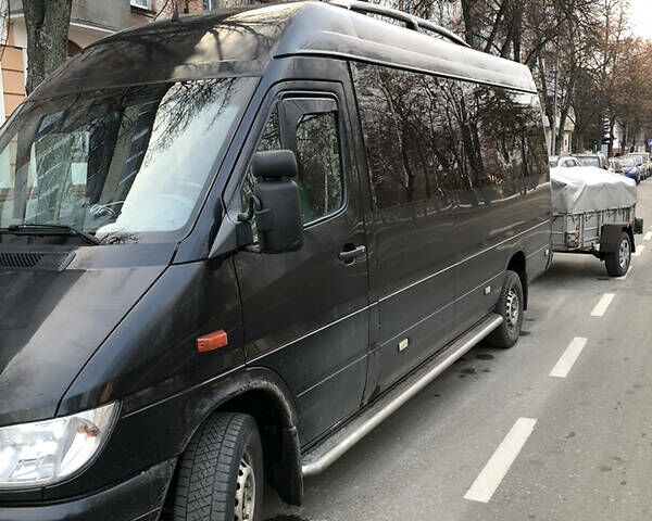 Черный Мерседес Спринтер 316 пасс., объемом двигателя 2.7 л и пробегом 100 тыс. км за 12000 $, фото 1 на Automoto.ua
