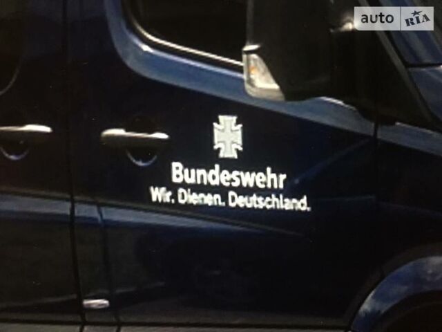 Синий Мерседес Спринтер 316 пасс., объемом двигателя 2.1 л и пробегом 168 тыс. км за 25000 $, фото 1 на Automoto.ua