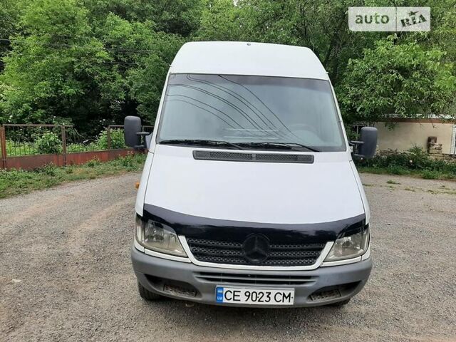 Білий Мерседес Sprinter 416 груз.-пасс., об'ємом двигуна 2.7 л та пробігом 560 тис. км за 8800 $, фото 1 на Automoto.ua