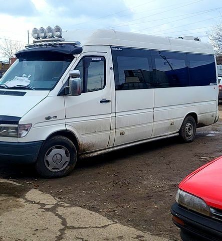 Белый Мерседес Sprinter, объемом двигателя 2.9 л и пробегом 250 тыс. км за 5700 $, фото 1 на Automoto.ua