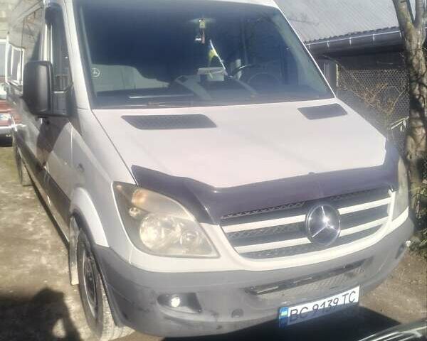 Білий Мерседес Sprinter, об'ємом двигуна 2.14 л та пробігом 609 тис. км за 18600 $, фото 1 на Automoto.ua