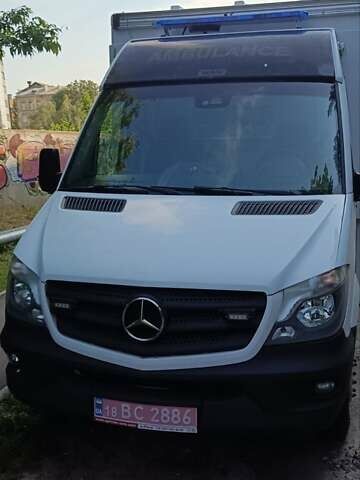 Белый Мерседес Sprinter, объемом двигателя 3 л и пробегом 270 тыс. км за 20200 $, фото 1 на Automoto.ua