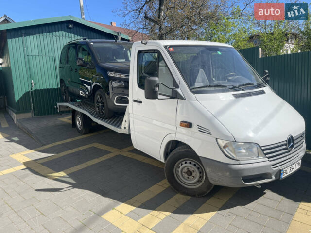 Белый Мерседес Sprinter, объемом двигателя 2.15 л и пробегом 288 тыс. км за 12900 $, фото 1 на Automoto.ua