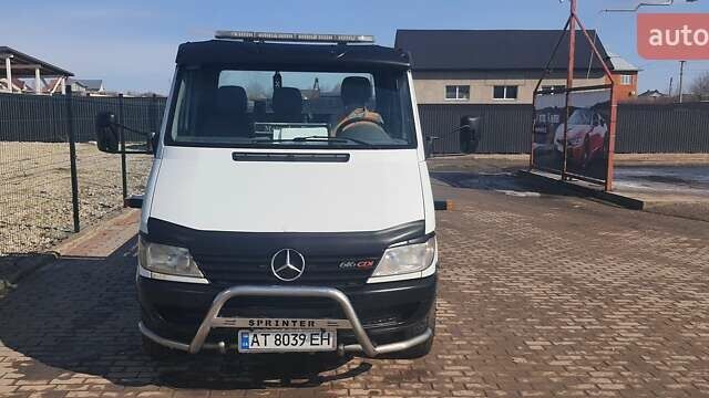 Білий Мерседес Sprinter, об'ємом двигуна 2.7 л та пробігом 380 тис. км за 17000 $, фото 1 на Automoto.ua