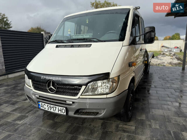 Белый Мерседес Sprinter, объемом двигателя 2.15 л и пробегом 789 тыс. км за 10500 $, фото 1 на Automoto.ua