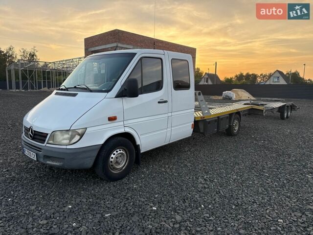 Белый Мерседес Sprinter, объемом двигателя 2.69 л и пробегом 391 тыс. км за 14600 $, фото 1 на Automoto.ua