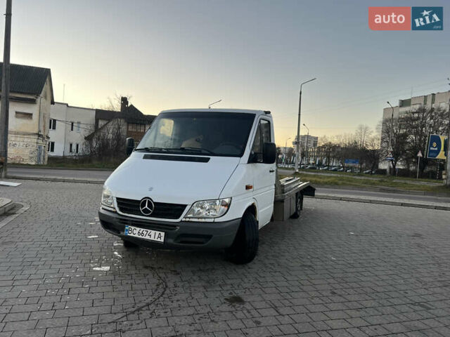 Білий Мерседес Sprinter, об'ємом двигуна 2.69 л та пробігом 700 тис. км за 10300 $, фото 1 на Automoto.ua