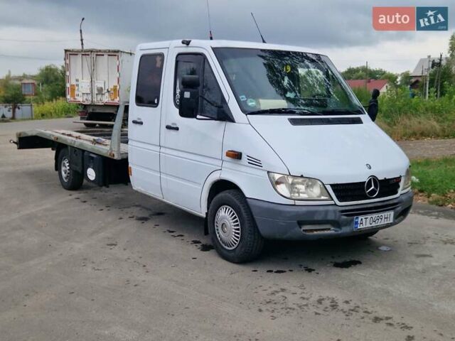 Белый Мерседес Sprinter, объемом двигателя 2.15 л и пробегом 598 тыс. км за 13750 $, фото 1 на Automoto.ua