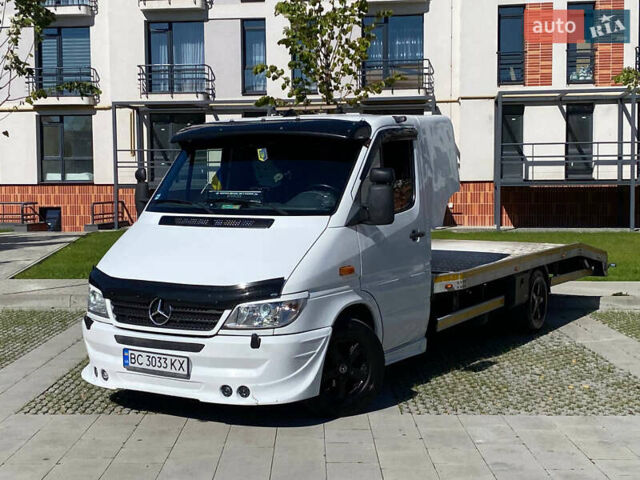 Білий Мерседес Sprinter, об'ємом двигуна 2.69 л та пробігом 724 тис. км за 14300 $, фото 1 на Automoto.ua