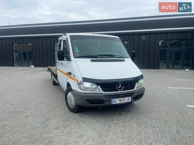 Белый Мерседес Sprinter, объемом двигателя 2.2 л и пробегом 414 тыс. км за 13300 $, фото 1 на Automoto.ua