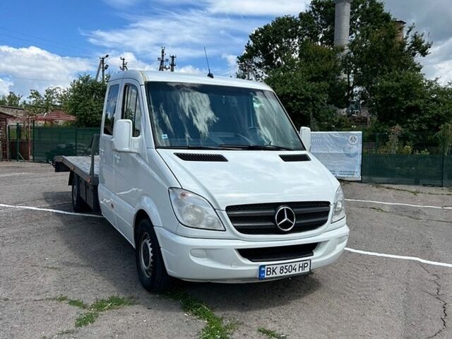 Белый Мерседес Sprinter, объемом двигателя 3 л и пробегом 825 тыс. км за 17300 $, фото 1 на Automoto.ua