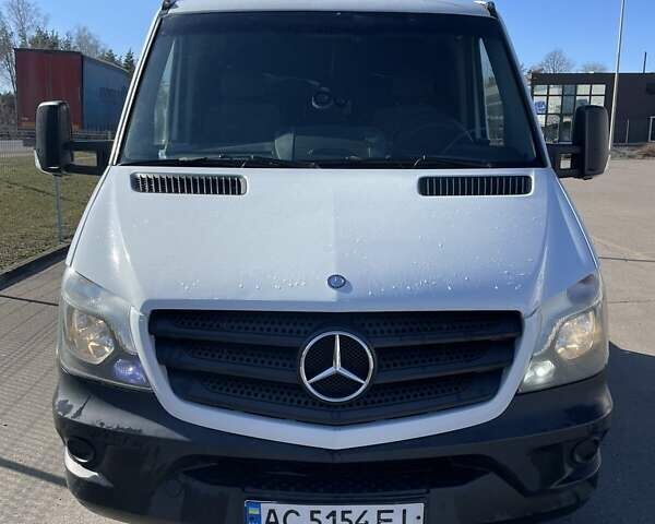 Белый Мерседес Sprinter, объемом двигателя 2.99 л и пробегом 590 тыс. км за 22399 $, фото 1 на Automoto.ua