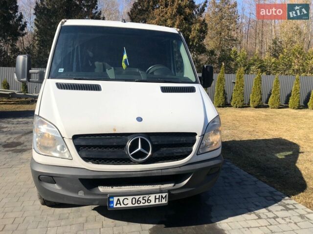 Белый Мерседес Sprinter, объемом двигателя 2.99 л и пробегом 490 тыс. км за 19500 $, фото 1 на Automoto.ua