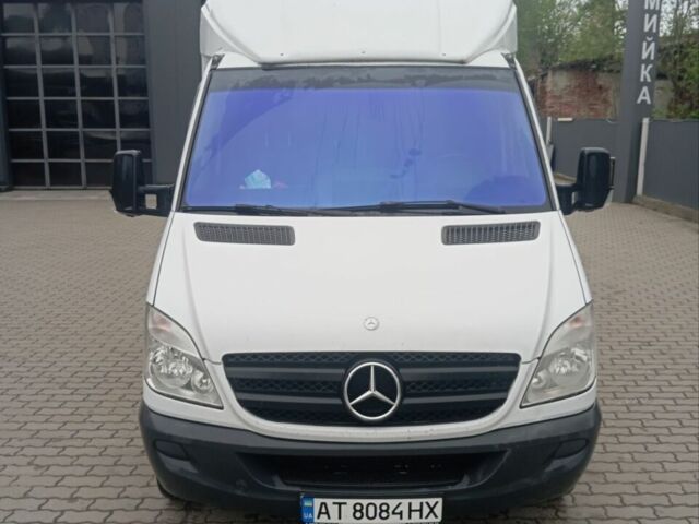 Белый Мерседес Sprinter, объемом двигателя 2.14 л и пробегом 375 тыс. км за 16000 $, фото 1 на Automoto.ua