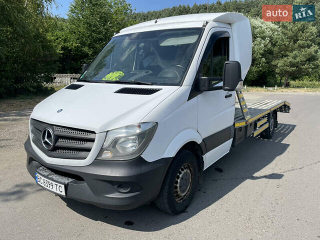 Белый Мерседес Sprinter, объемом двигателя 2.14 л и пробегом 400 тыс. км за 23000 $, фото 1 на Automoto.ua