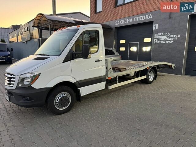 Белый Мерседес Sprinter, объемом двигателя 3 л и пробегом 220 тыс. км за 36777 $, фото 1 на Automoto.ua