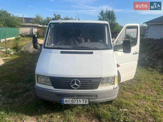 Білий Мерседес Sprinter, об'ємом двигуна 2.9 л та пробігом 524 тис. км за 7500 $, фото 1 на Automoto.ua