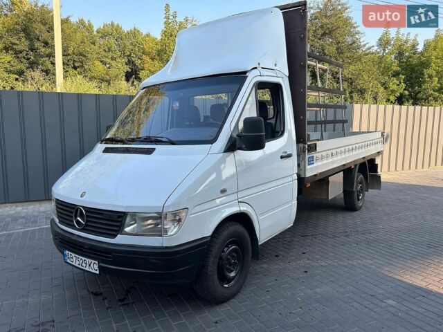 Белый Мерседес Sprinter, объемом двигателя 2.9 л и пробегом 450 тыс. км за 13500 $, фото 1 на Automoto.ua
