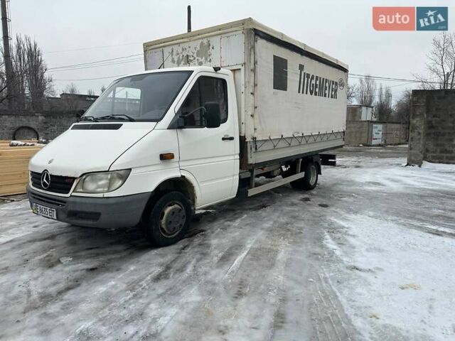 Белый Мерседес Sprinter, объемом двигателя 2.15 л и пробегом 100 тыс. км за 10500 $, фото 1 на Automoto.ua