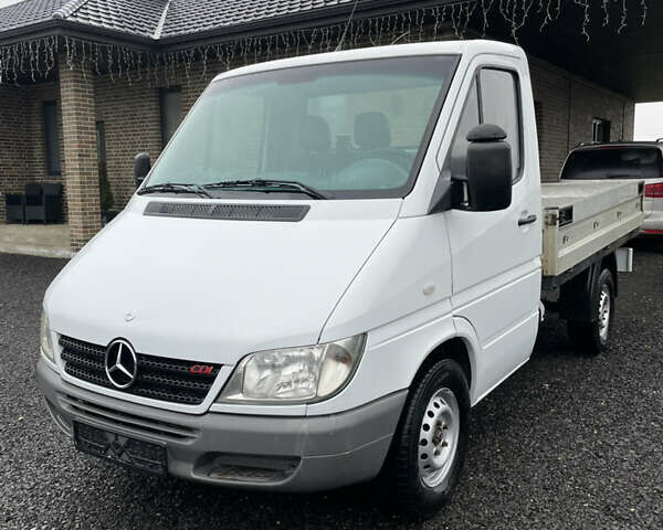 Белый Мерседес Sprinter, объемом двигателя 0 л и пробегом 344 тыс. км за 11500 $, фото 1 на Automoto.ua