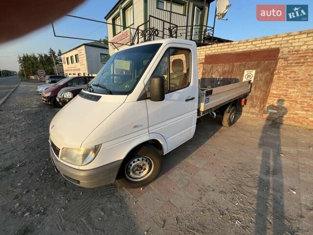 Білий Мерседес Sprinter, об'ємом двигуна 2.15 л та пробігом 320 тис. км за 9500 $, фото 1 на Automoto.ua