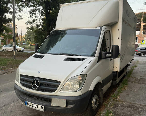 Белый Мерседес Sprinter, объемом двигателя 2.14 л и пробегом 403 тыс. км за 15900 $, фото 1 на Automoto.ua