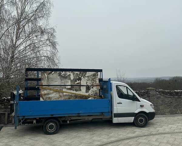 Белый Мерседес Sprinter, объемом двигателя 2.14 л и пробегом 280 тыс. км за 14500 $, фото 1 на Automoto.ua