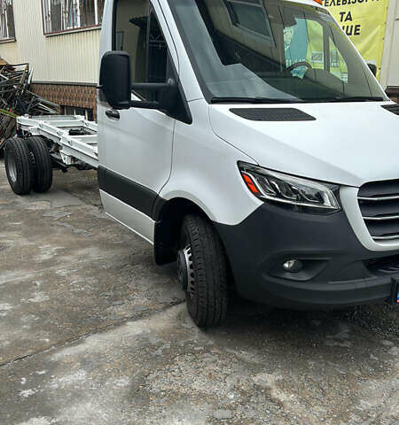 Белый Мерседес Sprinter, объемом двигателя 2.99 л и пробегом 20 тыс. км за 55990 $, фото 1 на Automoto.ua