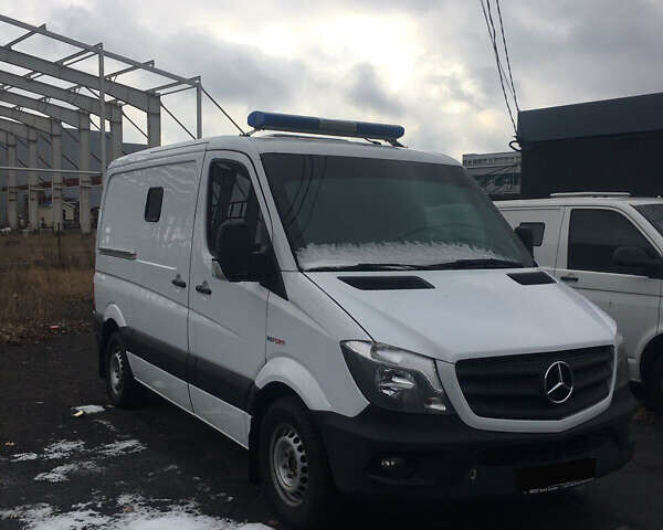 Белый Мерседес Sprinter, объемом двигателя 2.2 л и пробегом 176 тыс. км за 58000 $, фото 1 на Automoto.ua