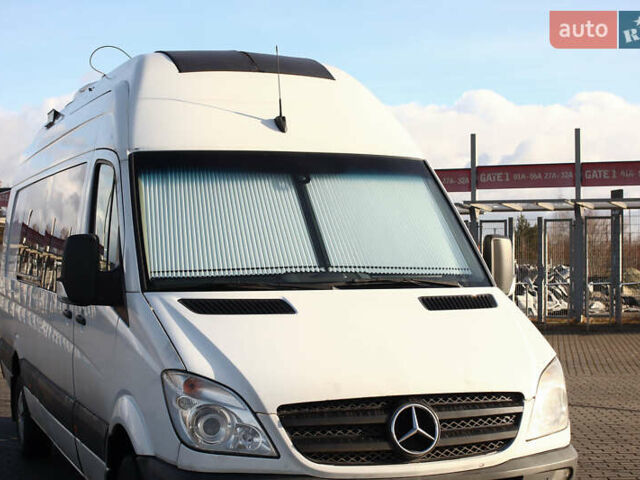 Белый Мерседес Sprinter, объемом двигателя 2.99 л и пробегом 600 тыс. км за 45000 $, фото 1 на Automoto.ua