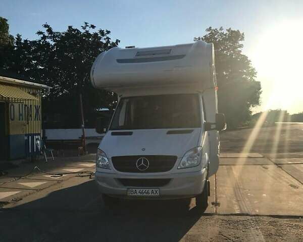 Белый Мерседес Sprinter, объемом двигателя 2.99 л и пробегом 85 тыс. км за 73000 $, фото 1 на Automoto.ua