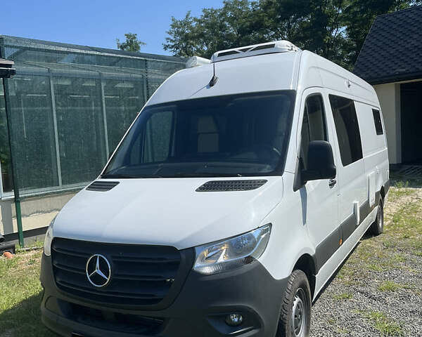 Белый Мерседес Sprinter, объемом двигателя 0 л и пробегом 1 тыс. км за 105000 $, фото 1 на Automoto.ua