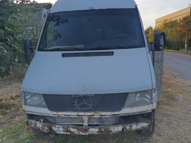 Белый Мерседес Sprinter, объемом двигателя 0 л и пробегом 420 тыс. км за 2009 $, фото 1 на Automoto.ua