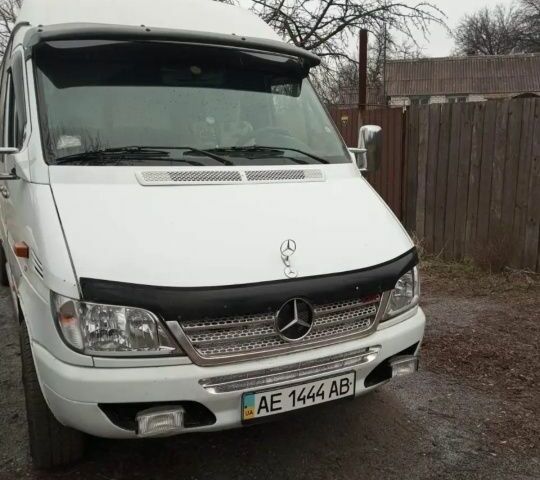 Білий Мерседес Sprinter, об'ємом двигуна 0 л та пробігом 333 тис. км за 8807 $, фото 1 на Automoto.ua