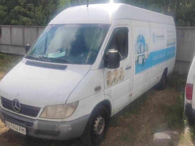 Білий Мерседес Sprinter, об'ємом двигуна 2.1 л та пробігом 420 тис. км за 5992 $, фото 1 на Automoto.ua