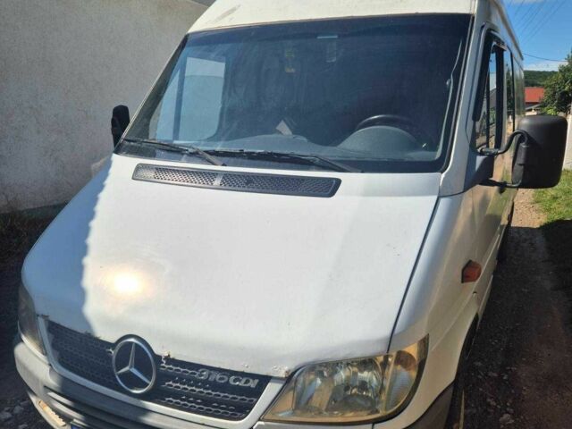 Белый Мерседес Sprinter, объемом двигателя 2.7 л и пробегом 2 тыс. км за 7700 $, фото 1 на Automoto.ua
