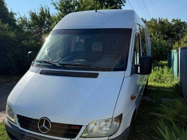 Білий Мерседес Sprinter, об'ємом двигуна 2.1 л та пробігом 660 тис. км за 7500 $, фото 1 на Automoto.ua