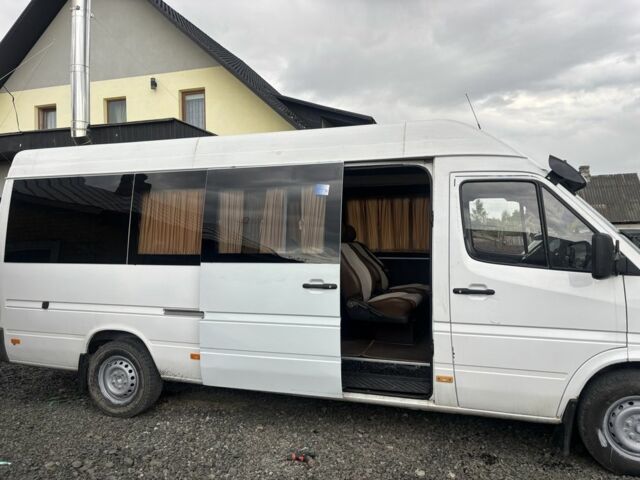 Білий Мерседес Sprinter, об'ємом двигуна 2.2 л та пробігом 225 тис. км за 8601 $, фото 1 на Automoto.ua