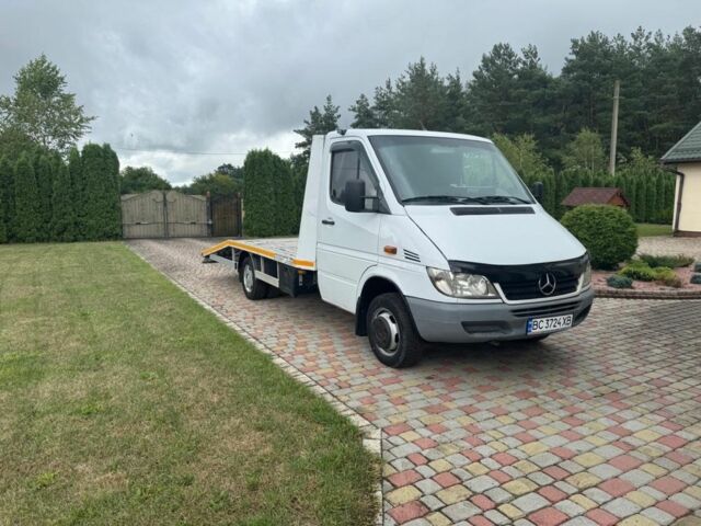Белый Мерседес Sprinter, объемом двигателя 2.1 л и пробегом 478 тыс. км за 13500 $, фото 1 на Automoto.ua