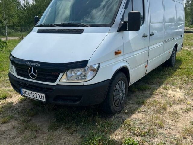 Белый Мерседес Sprinter, объемом двигателя 2.1 л и пробегом 397 тыс. км за 6200 $, фото 1 на Automoto.ua