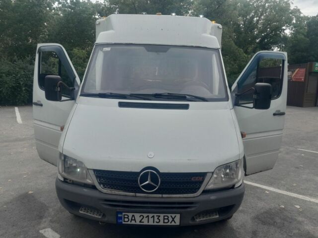 Білий Мерседес Sprinter, об'ємом двигуна 2.1 л та пробігом 674 тис. км за 14057 $, фото 1 на Automoto.ua