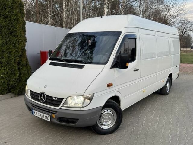 Білий Мерседес Sprinter, об'ємом двигуна 2.1 л та пробігом 100 тис. км за 11400 $, фото 1 на Automoto.ua