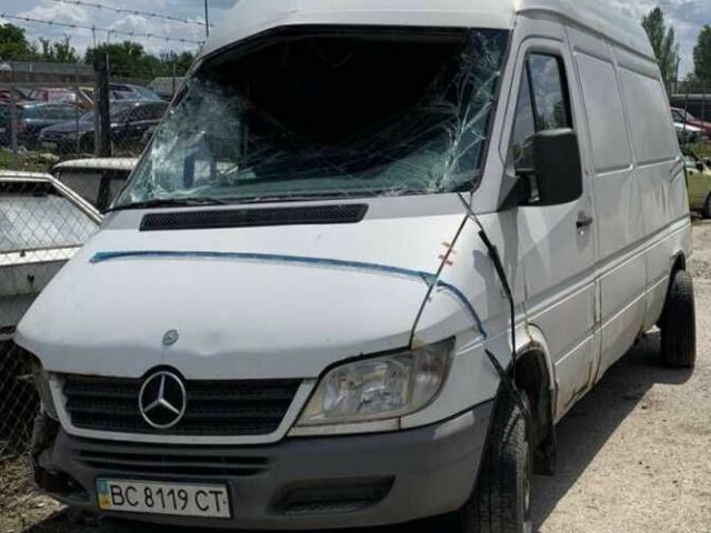 Білий Мерседес Sprinter, об'ємом двигуна 2.2 л та пробігом 250 тис. км за 1999 $, фото 1 на Automoto.ua
