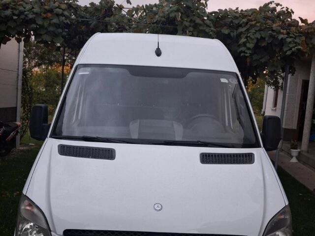 Білий Мерседес Sprinter, об'ємом двигуна 2.1 л та пробігом 290 тис. км за 11741 $, фото 1 на Automoto.ua
