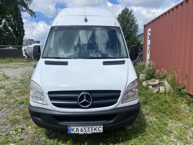 Белый Мерседес Sprinter, объемом двигателя 3 л и пробегом 150 тыс. км за 15000 $, фото 1 на Automoto.ua