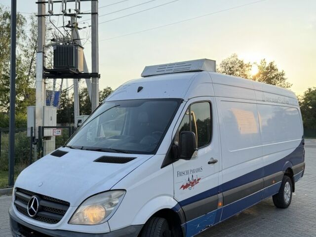Белый Мерседес Sprinter, объемом двигателя 2.1 л и пробегом 500 тыс. км за 6999 $, фото 1 на Automoto.ua